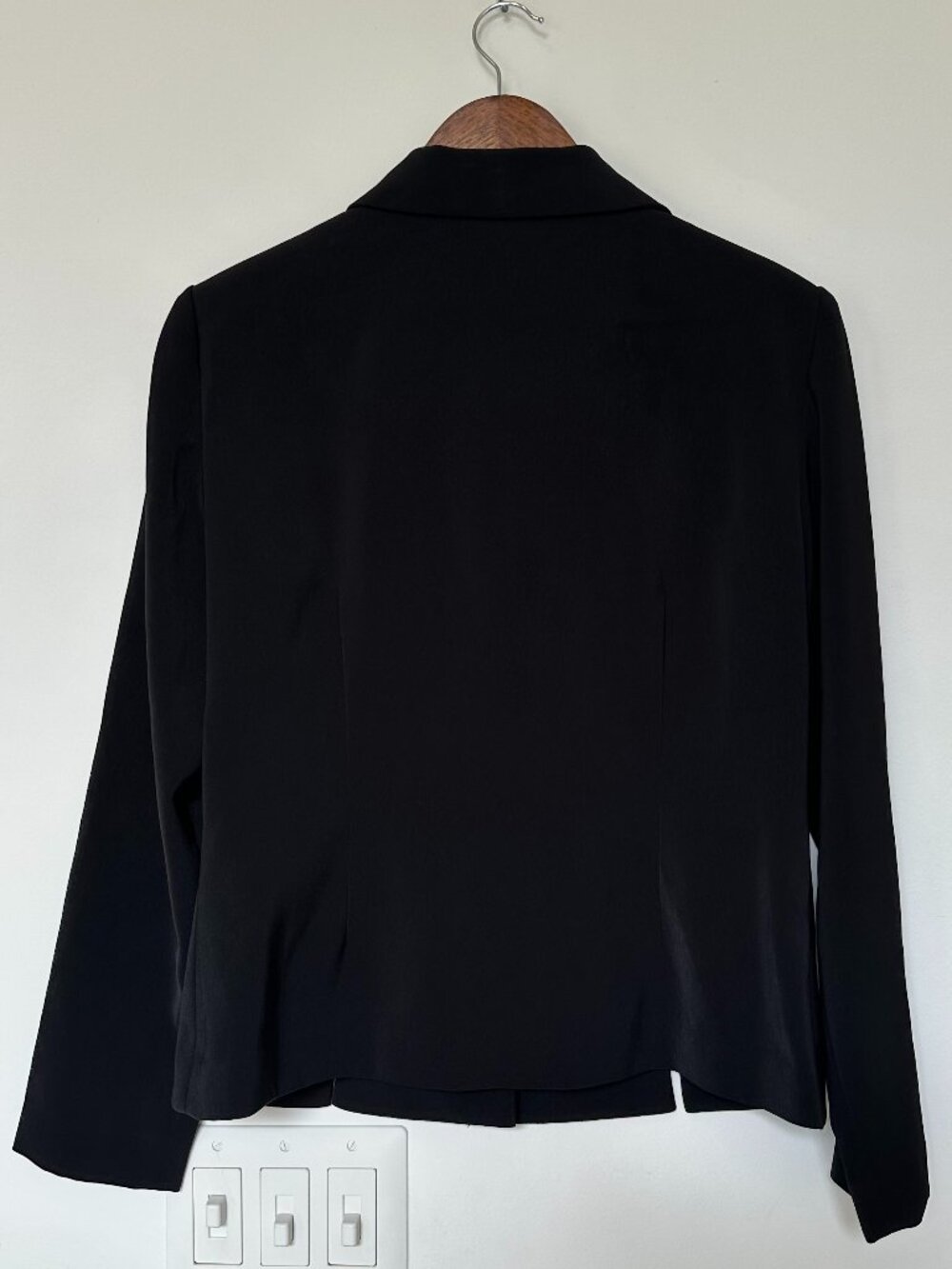 Vintage Leslie Fay Embroidered Floral Blazer Size 8 🖤🌹 - Picture 4 of 5